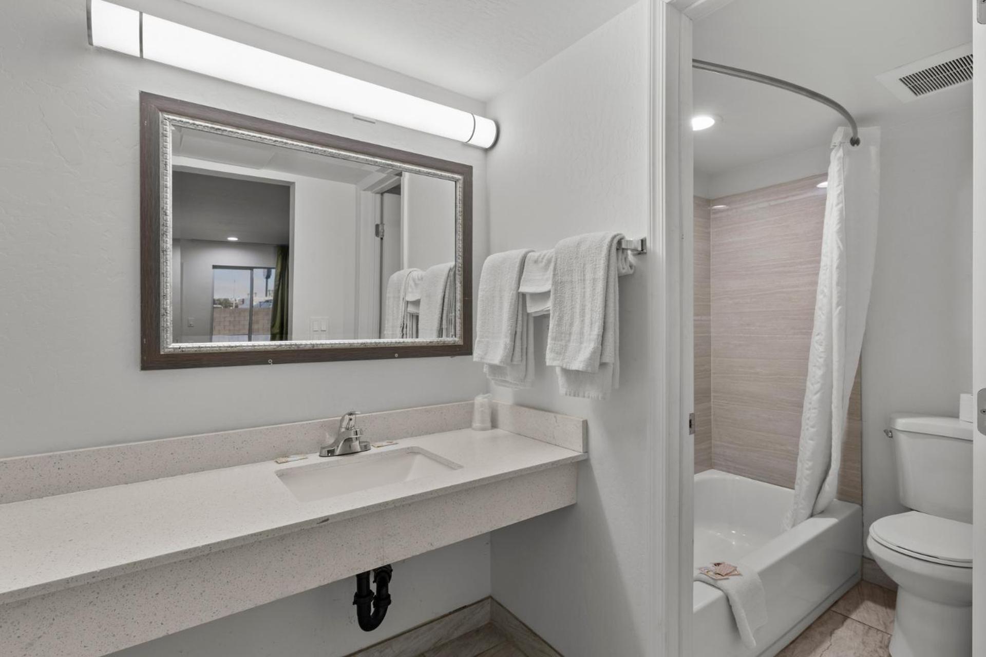 Travel Inn フェニックス エクステリア 写真